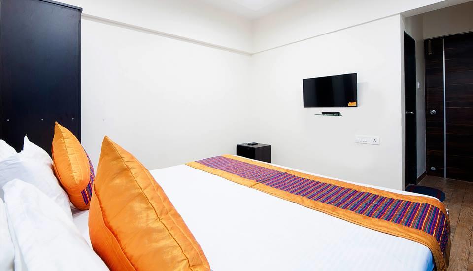 نافي مومباي Asian Suites Tulsi Aura المظهر الخارجي الصورة